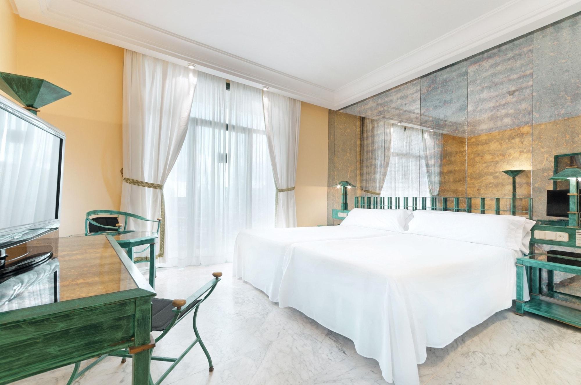 Hotel Azz Medea Merida