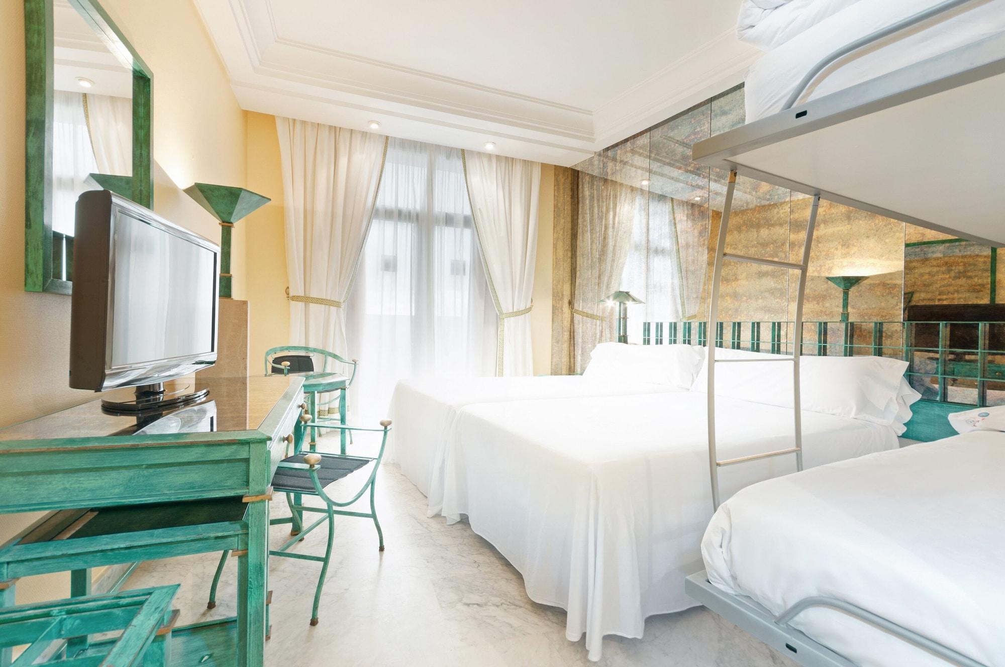 Azz Medea Hotel