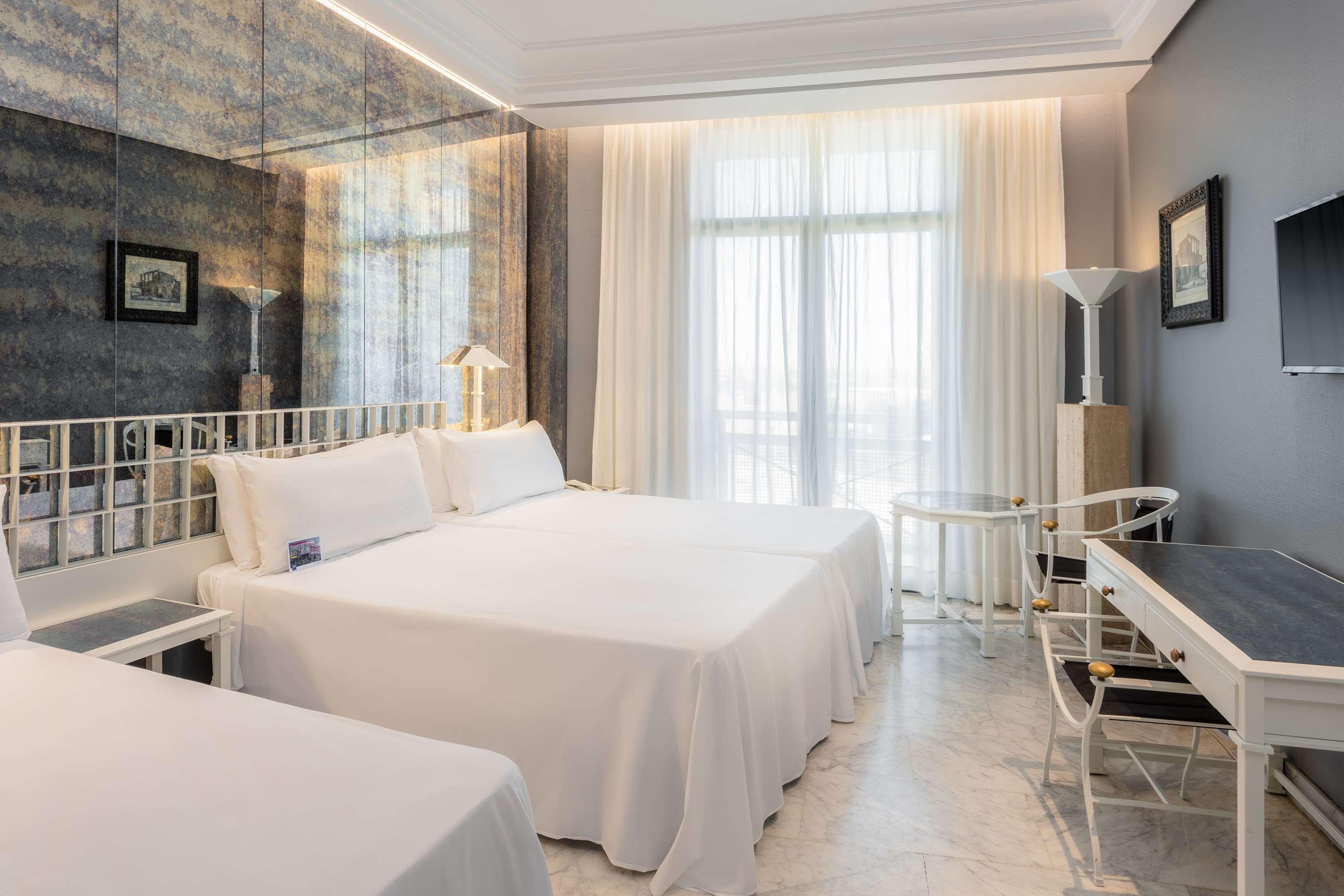 Azz Medea Hotel