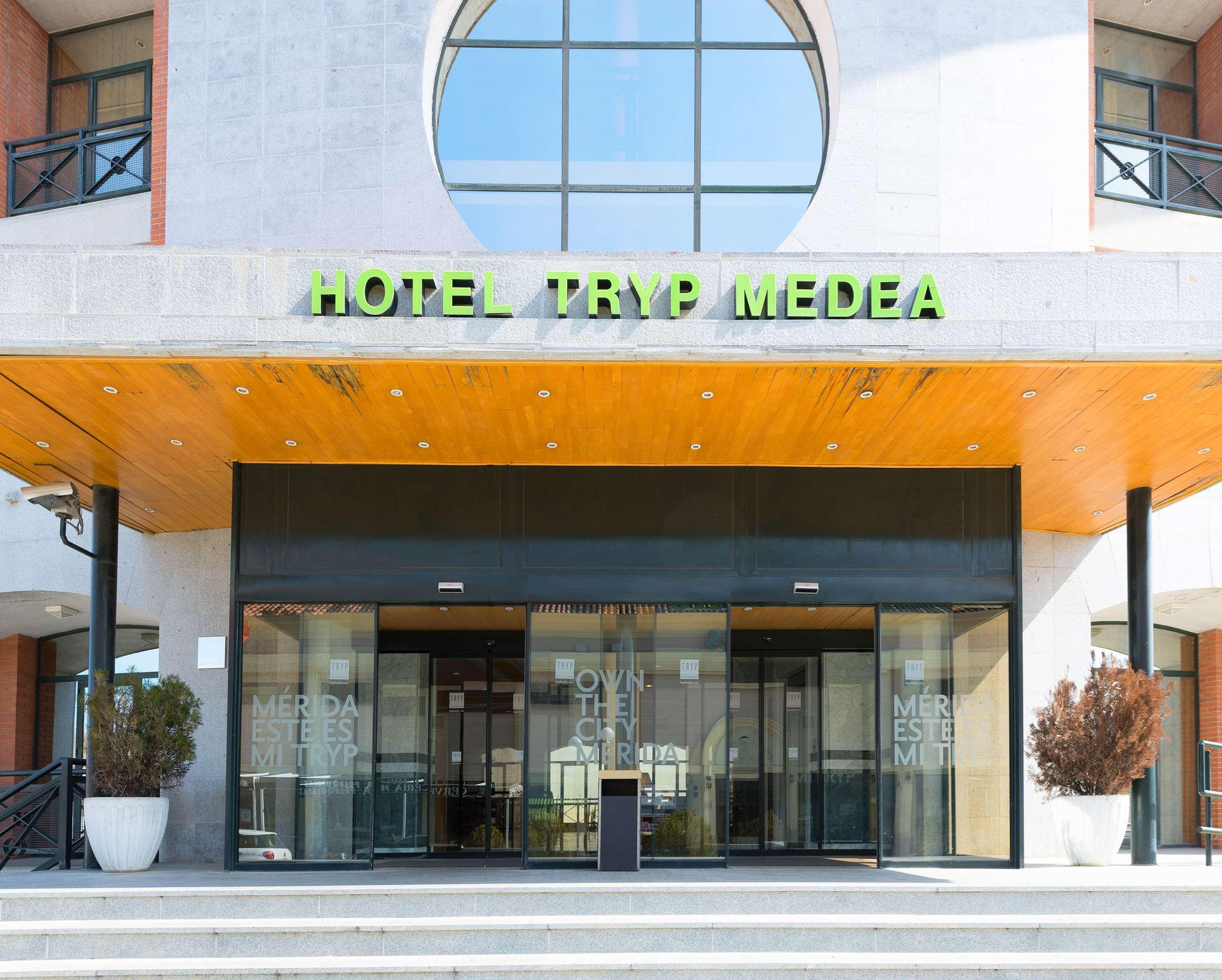 Azz Medea Hotel 4*