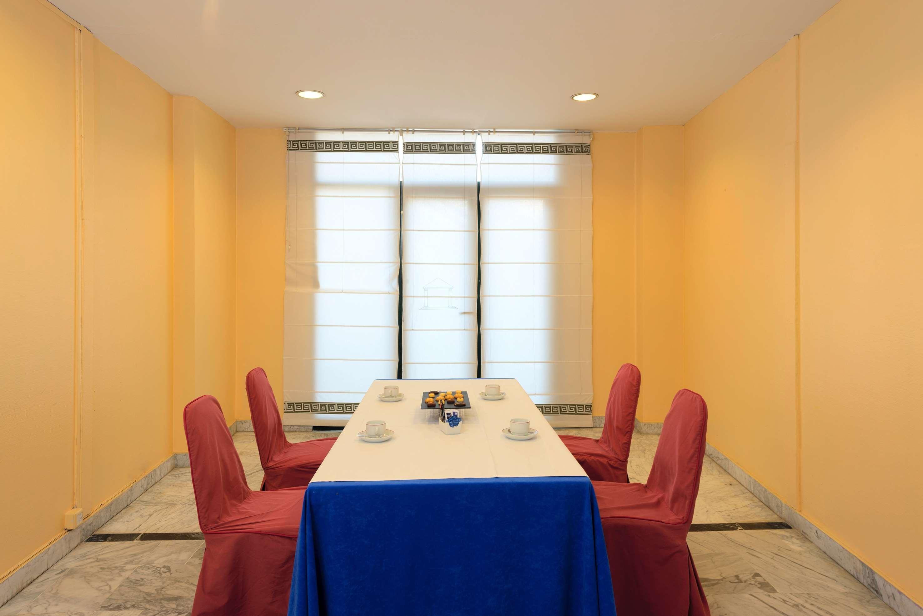 Azz Medea Hotel 4*