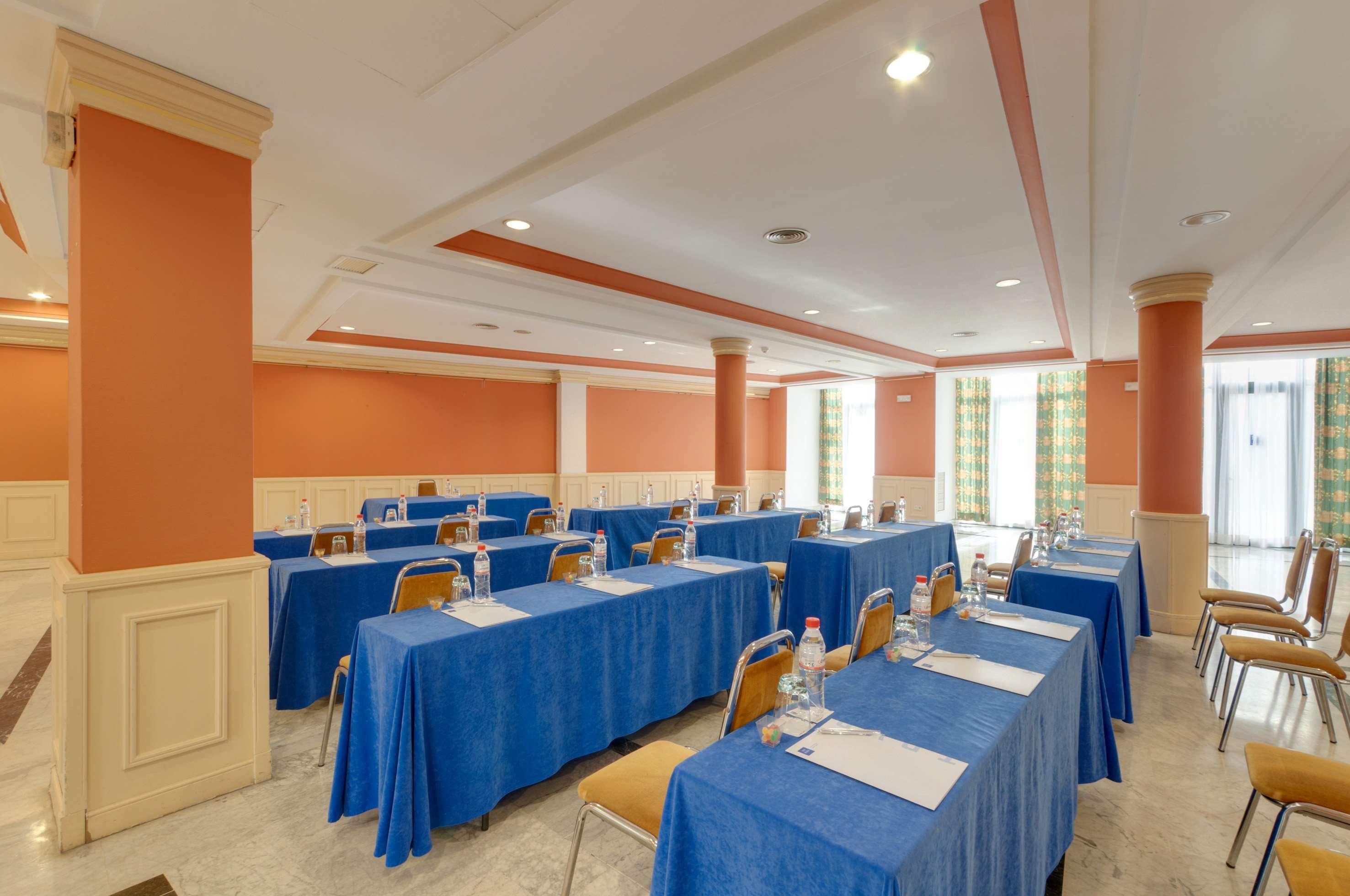 Azz Medea Hotel 4*