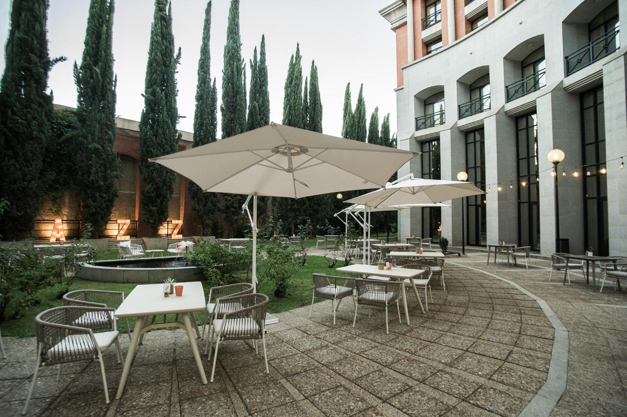 Hotel Azz Medea Merida
