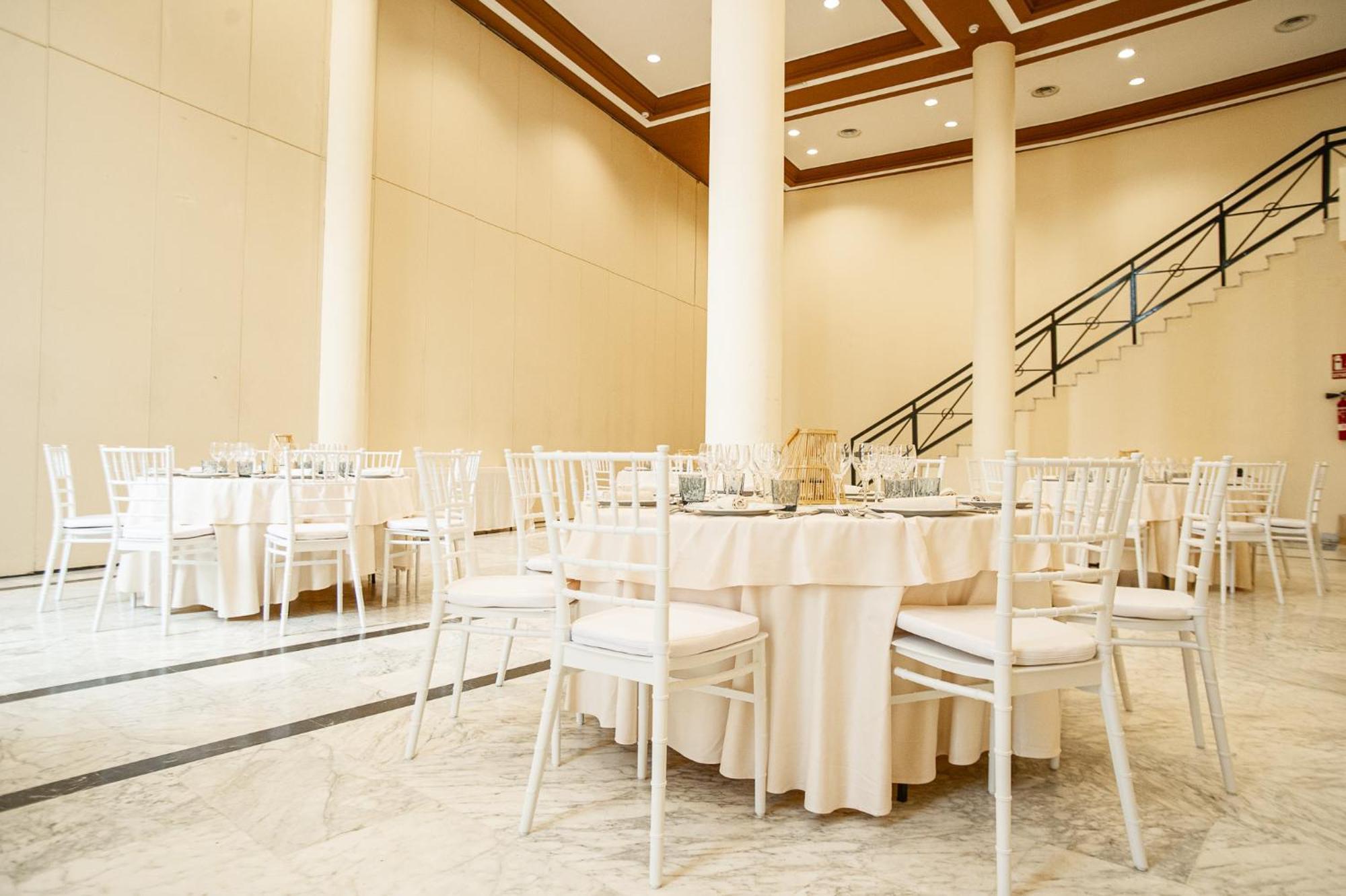 Hotel Azz Medea 4*